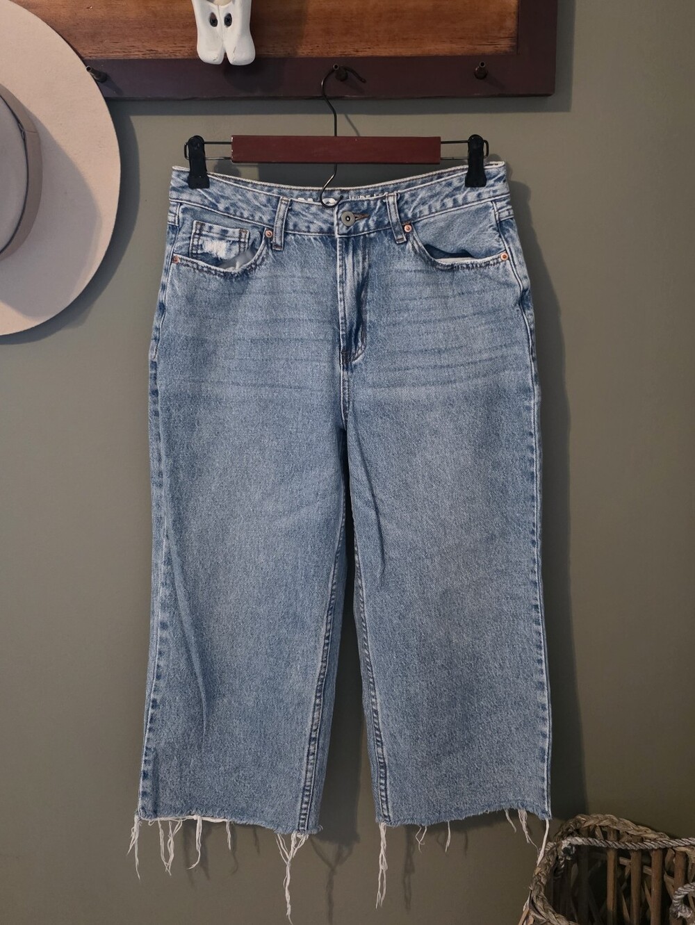 Wide Leg Crop High Rise Jeans Raw Hem Festival Casual 90s Y2K Denim